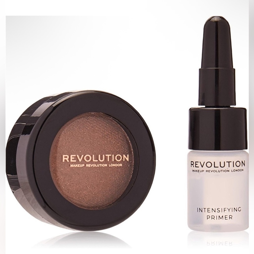 Makeup Revolution Flawless Foils Eye Shadow Overcome with Primer Set 95412